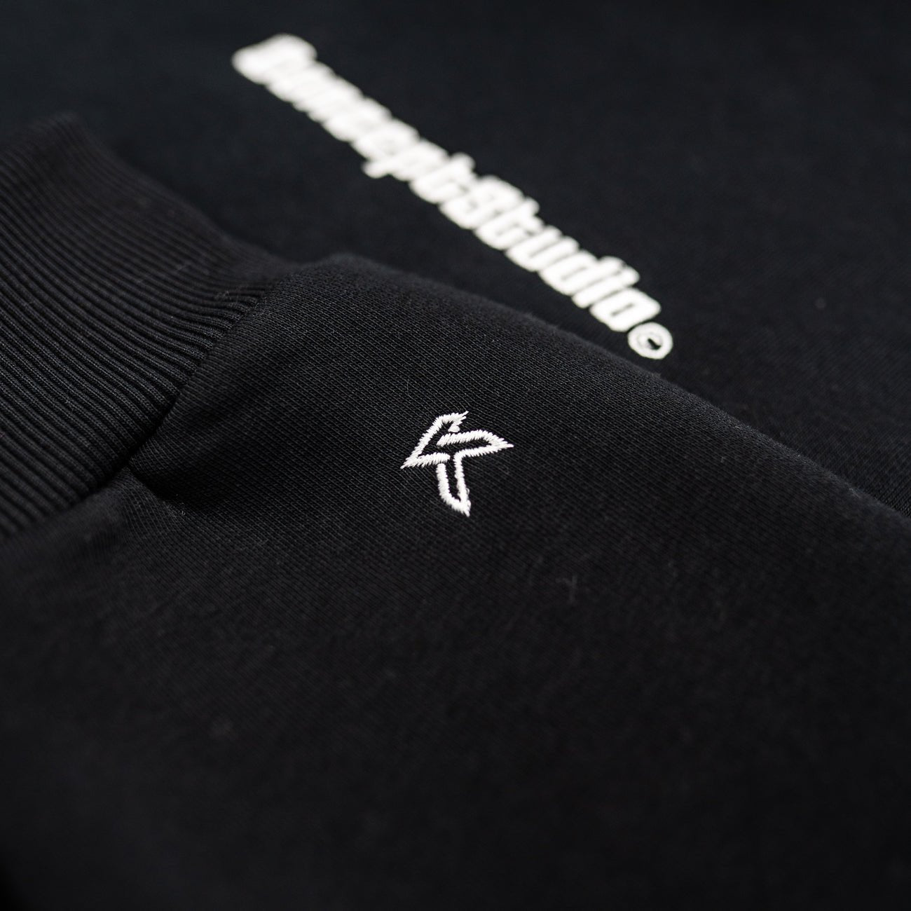 Gamble Black Hoodie - Kecks