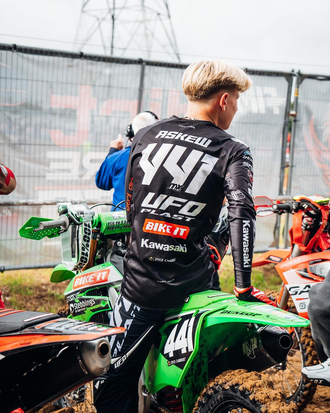 Billy Askew's Broken Thumb at MXGP of Germany